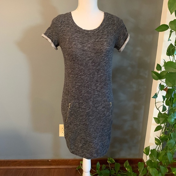 Lou & Grey Dresses & Skirts - Lou & Grey Sweatshirt Dress~Size XS